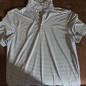 Size Large Vineyard Vines golf polo